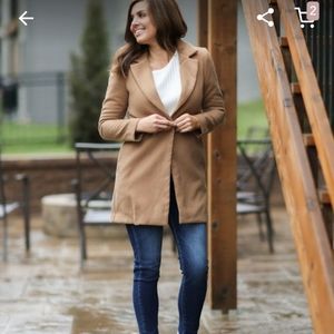Brown long pea coat 💕